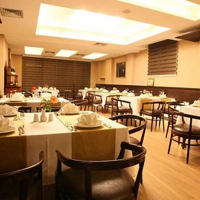 Victoria Hotel 4*